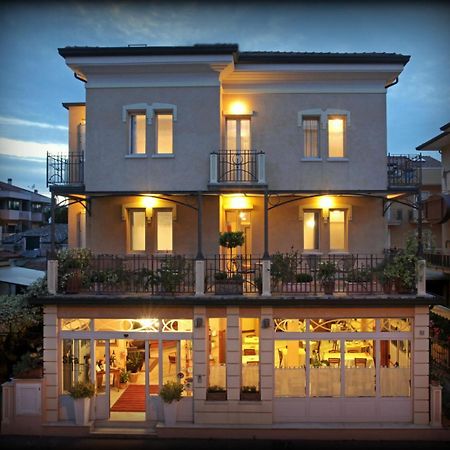Hotel Villa Irma Rimini Esterno foto