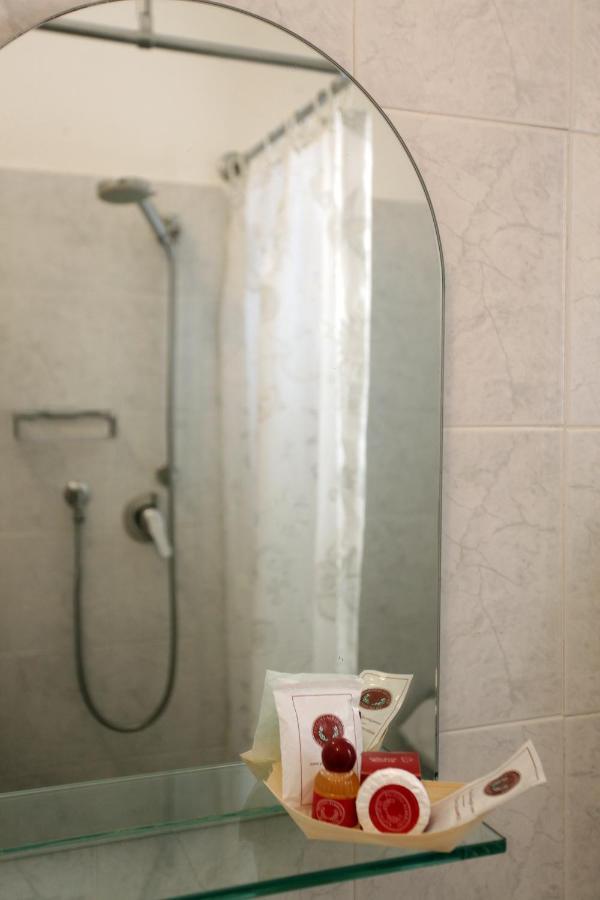 Hotel Villa Irma Rimini Esterno foto