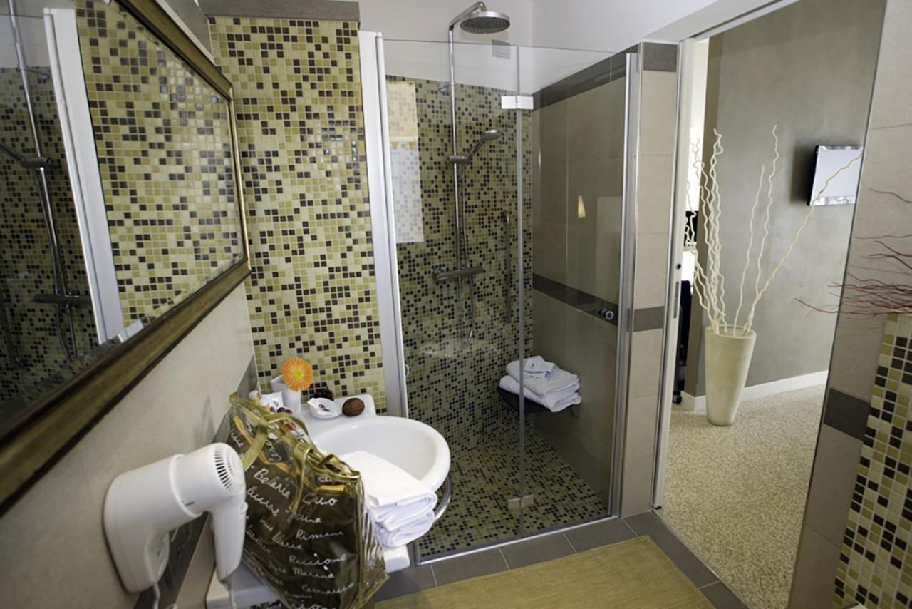 Hotel Villa Irma Rimini Esterno foto