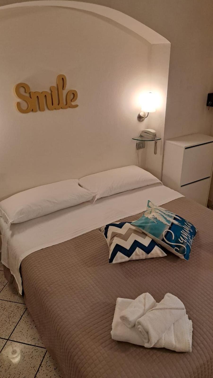 Hotel Villa Irma Rimini Esterno foto
