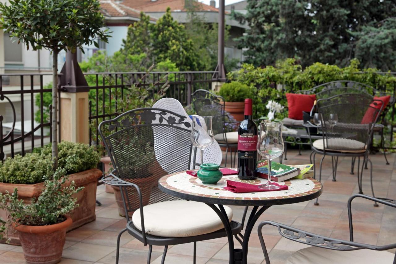 Hotel Villa Irma Rimini Esterno foto