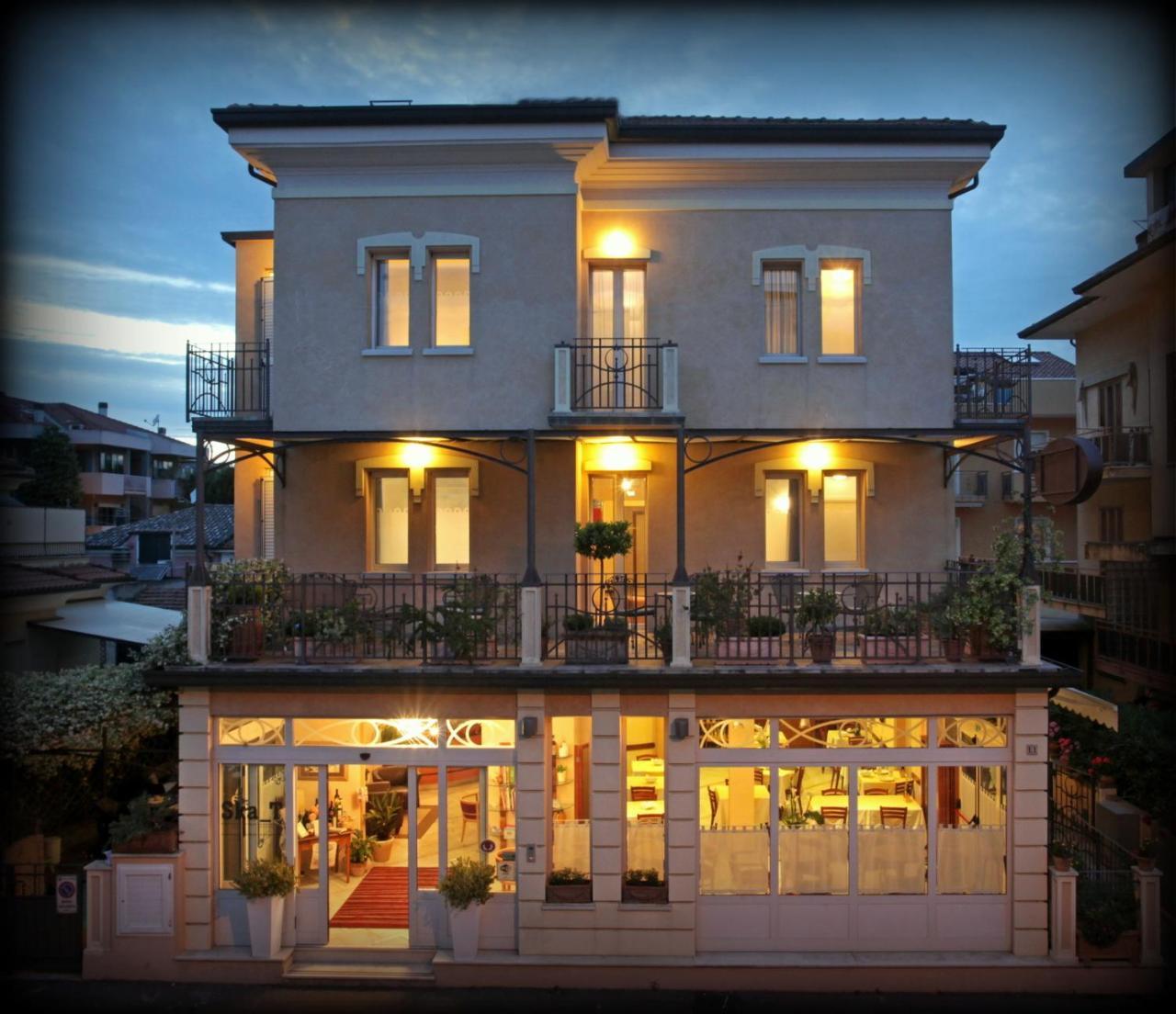 Hotel Villa Irma Rimini Esterno foto