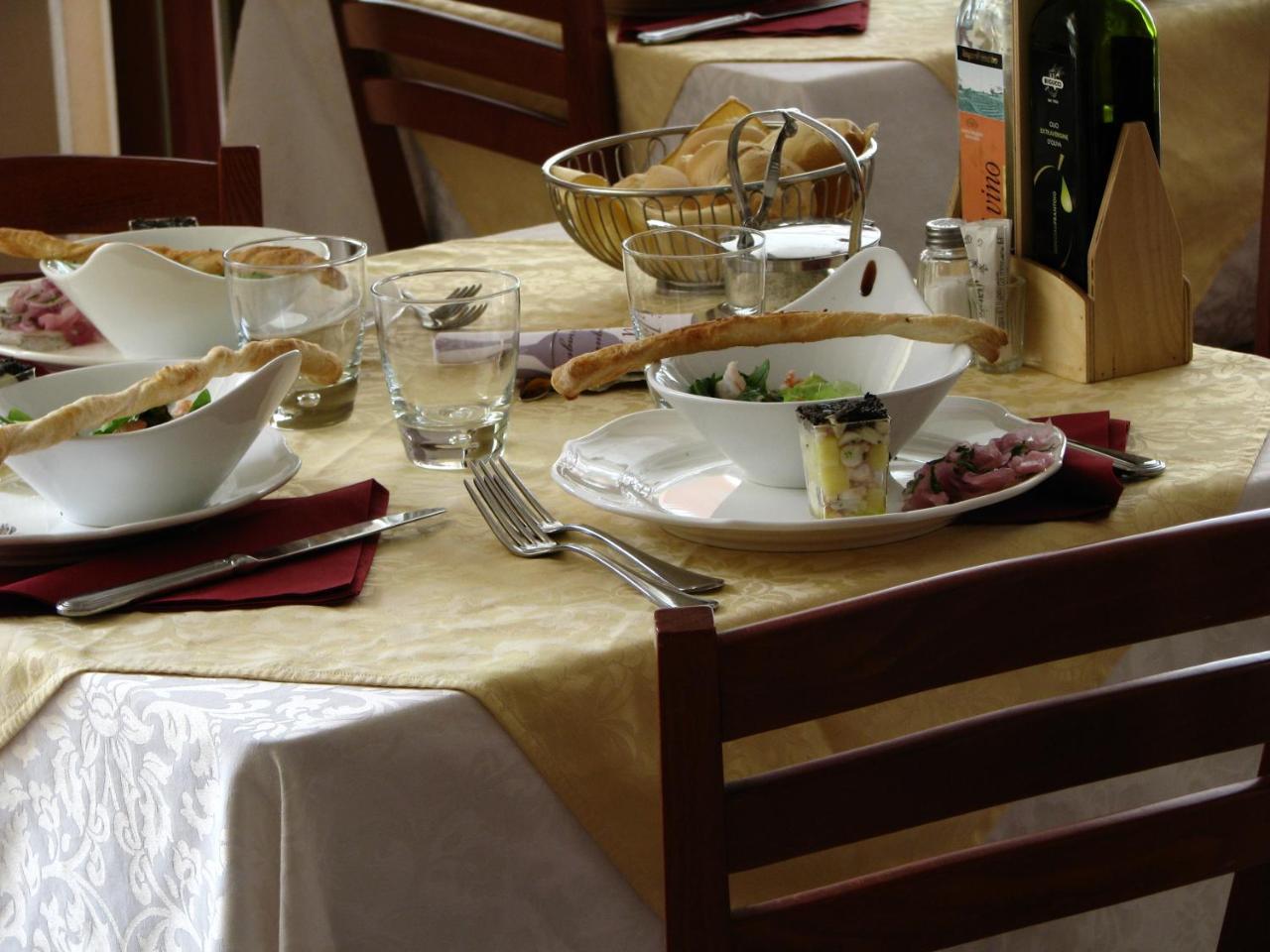 Hotel Villa Irma Rimini Esterno foto
